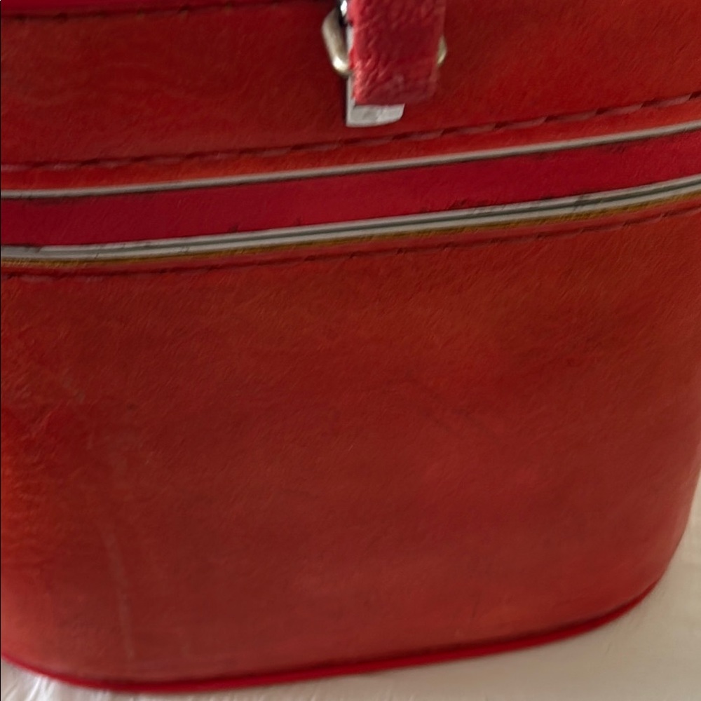 Sears Feather lite Vintage Red Travel Case - Picture 7 of 12